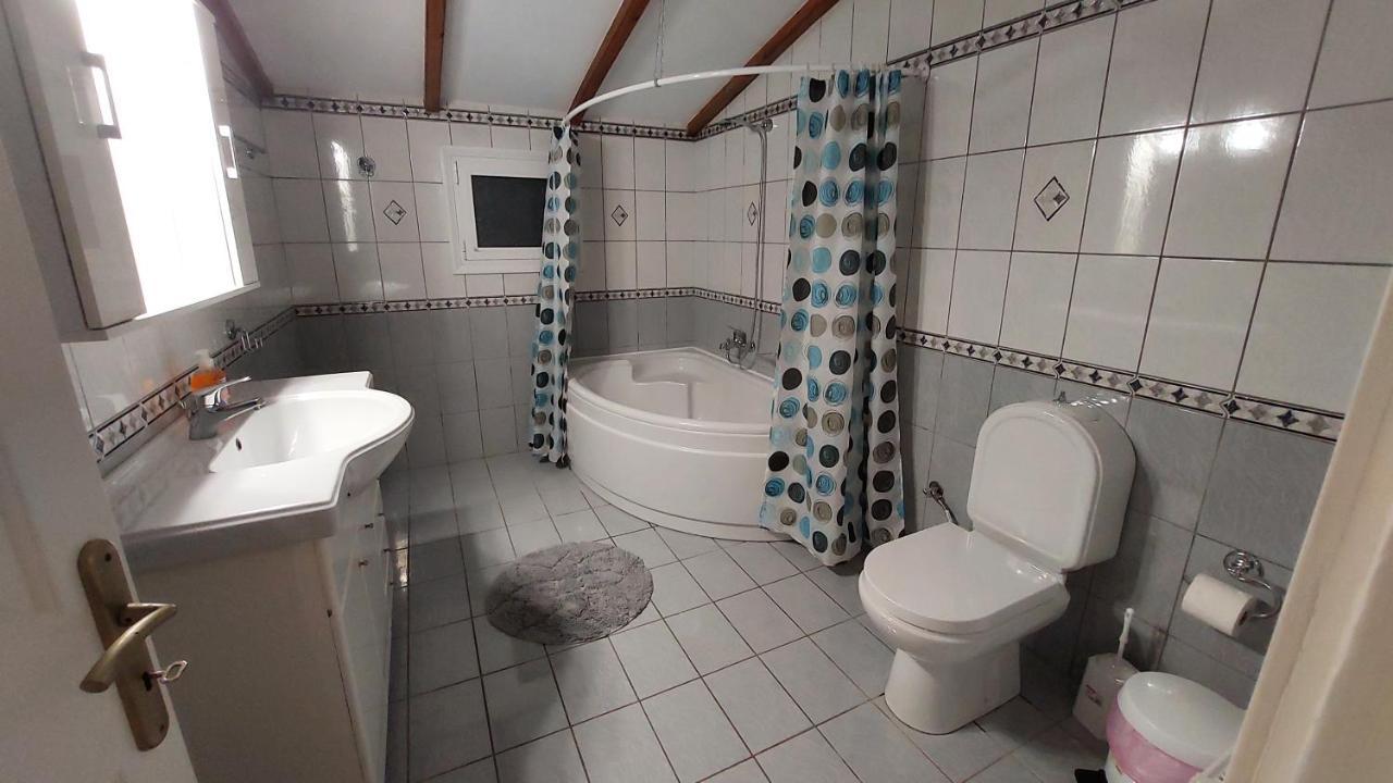 Kallistimon House Holiday home Ipsos