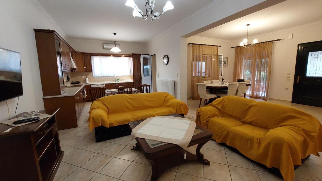 Holiday home Kallistimon House *